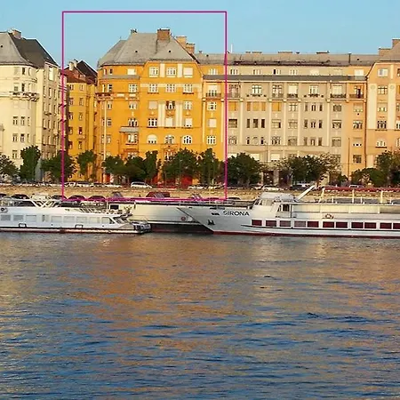 Apartment U6 Center By The Danube Budapest